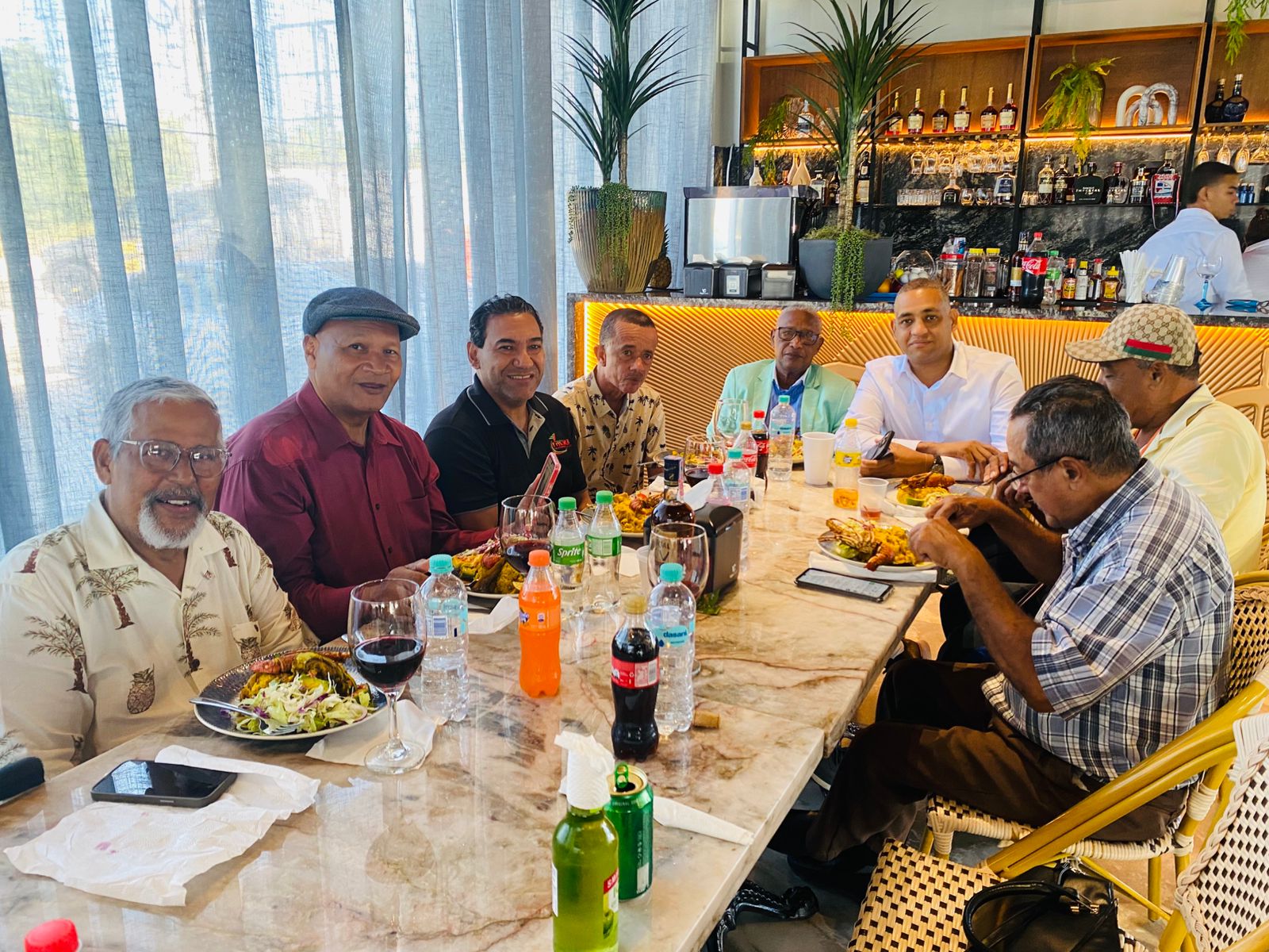 Alcalde Rafa Ortiz realiza Encuentro Navideño con Comunicadores en el Parador Remo Altacocina