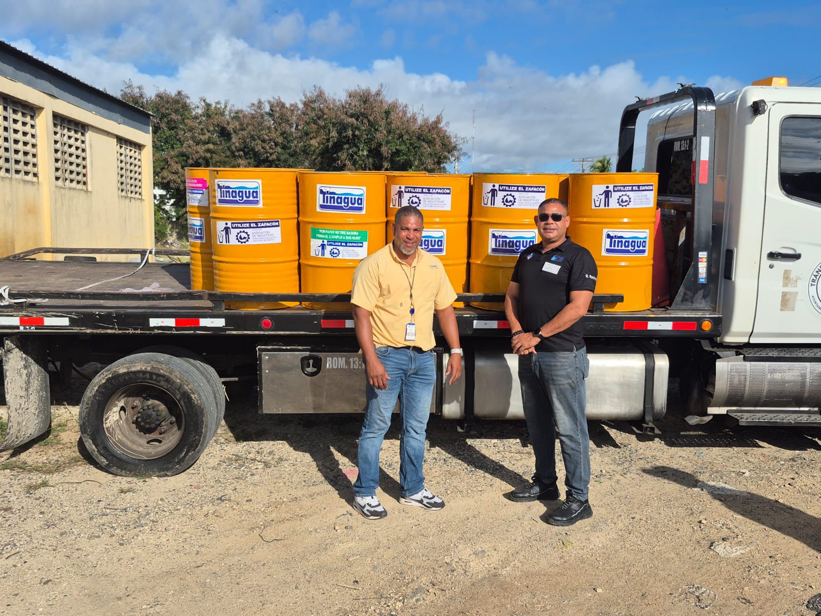 Asociación de Industrias de la Zona Franca de San Pedro de Macorís supera los 100 tanques donados a la Alcaldía de SPM